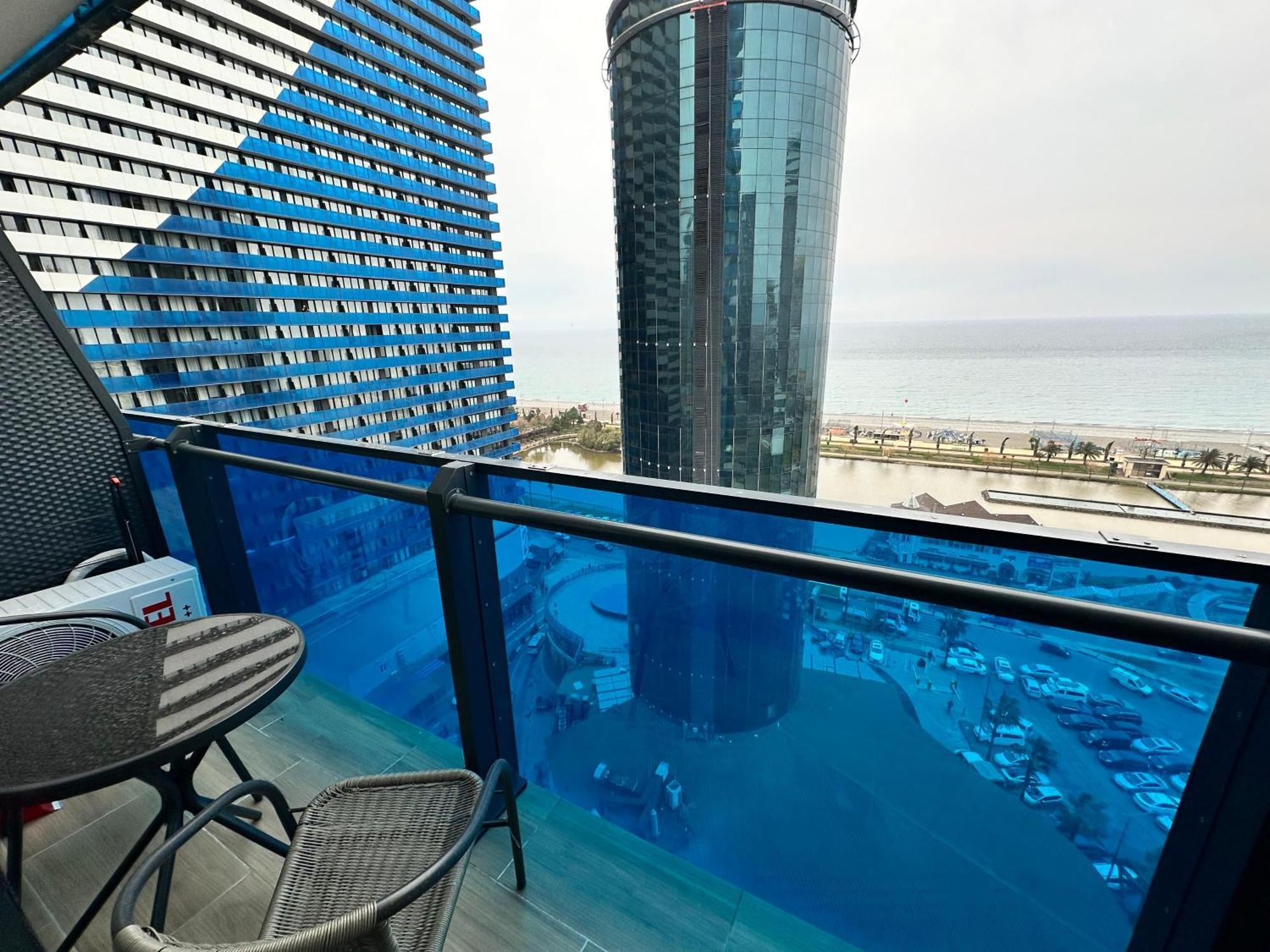 Batum Apart Apartment Ngoại thất bức ảnh